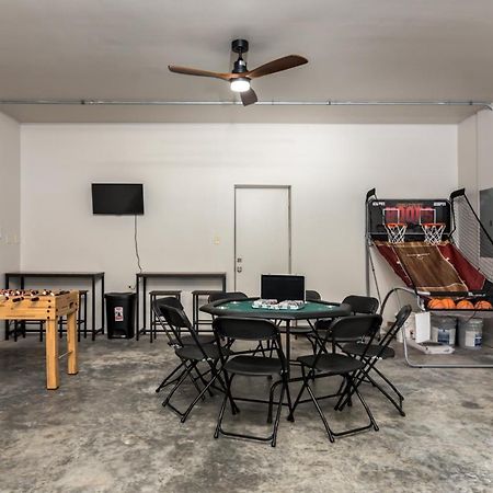 Amazing Downtown Location For Groups! Villa Little Rock Luaran gambar